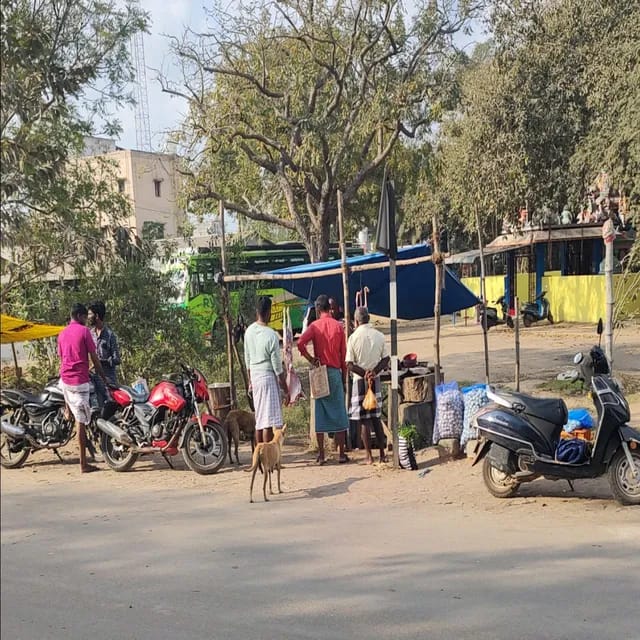 குறிஞ்சிப்பாடியில் வெறிச்சோடிய இறைச்சி கடைகள்