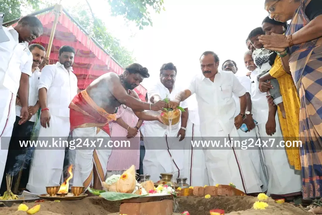 திட்டக்குடி: வெள்ளாற்றின் குறுக்கே பாலம் அமைக்க அடிக்கல்