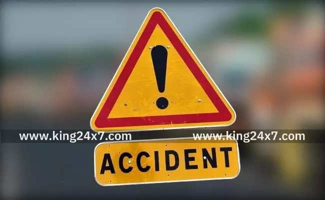 ஆலங்குளத்தில் பைக் மோதியதில் சாலையில் நடந்து சென்றவா் உயிரிழப்பு ஆலங்குளத்தில் பைக் மோதியதில் சாலையில் நடந்து சென்றவா் உயிரிழப்பு