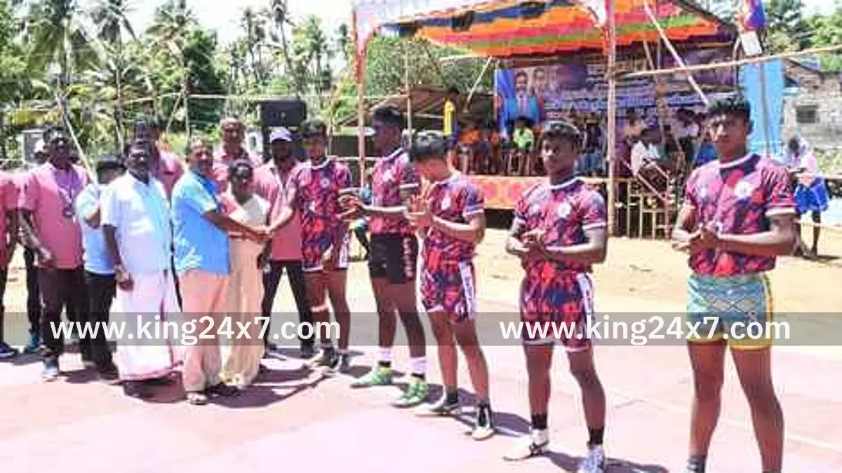 பண்பொழியில் விசிக சாா்பில் கபடி போட்டி நடைபெற்றது பண்பொழியில் விசிக சாா்பில் கபடி போட்டி நடைபெற்றது