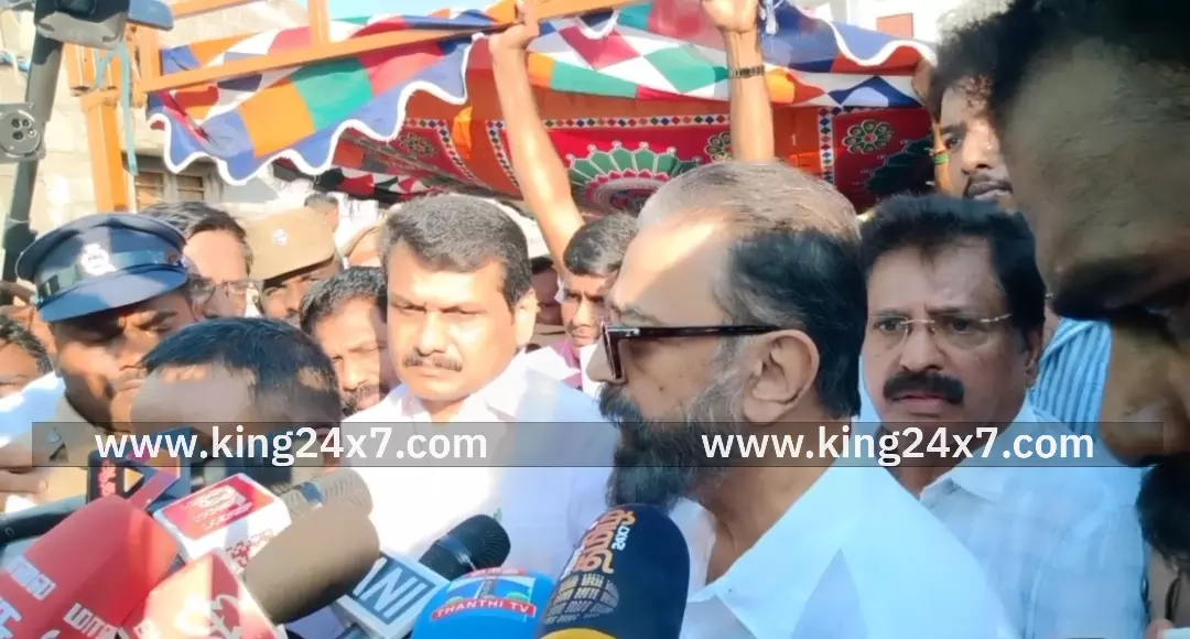 கரூரில் நடந்த துயர சம்பவத்தை ஒரு தலைப்பட்சமாக பார்க்க கூடாது.மக்கள் நீதி மைய தலைவர் கமல்ஹாசன் பேட்டி. கரூரில் நடந்த துயர சம்பவத்தை ஒரு தலைப்பட்சமாக பார்க்க கூடாது.மக்கள் நீதி மைய தலைவர் கமல்ஹாசன் பேட்டி.