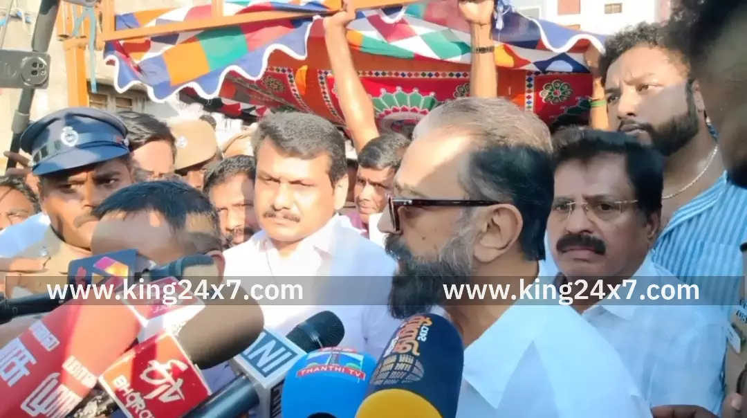 கரூரில் நடந்த துயர சம்பவத்தை ஒரு தலைப்பட்சமாக பார்க்க கூடாது.மக்கள் நீதி மைய தலைவர் கமல்ஹாசன் பேட்டி. கரூரில் நடந்த துயர சம்பவத்தை ஒரு தலைப்பட்சமாக பார்க்க கூடாது.மக்கள் நீதி மைய தலைவர் கமல்ஹாசன் பேட்டி.