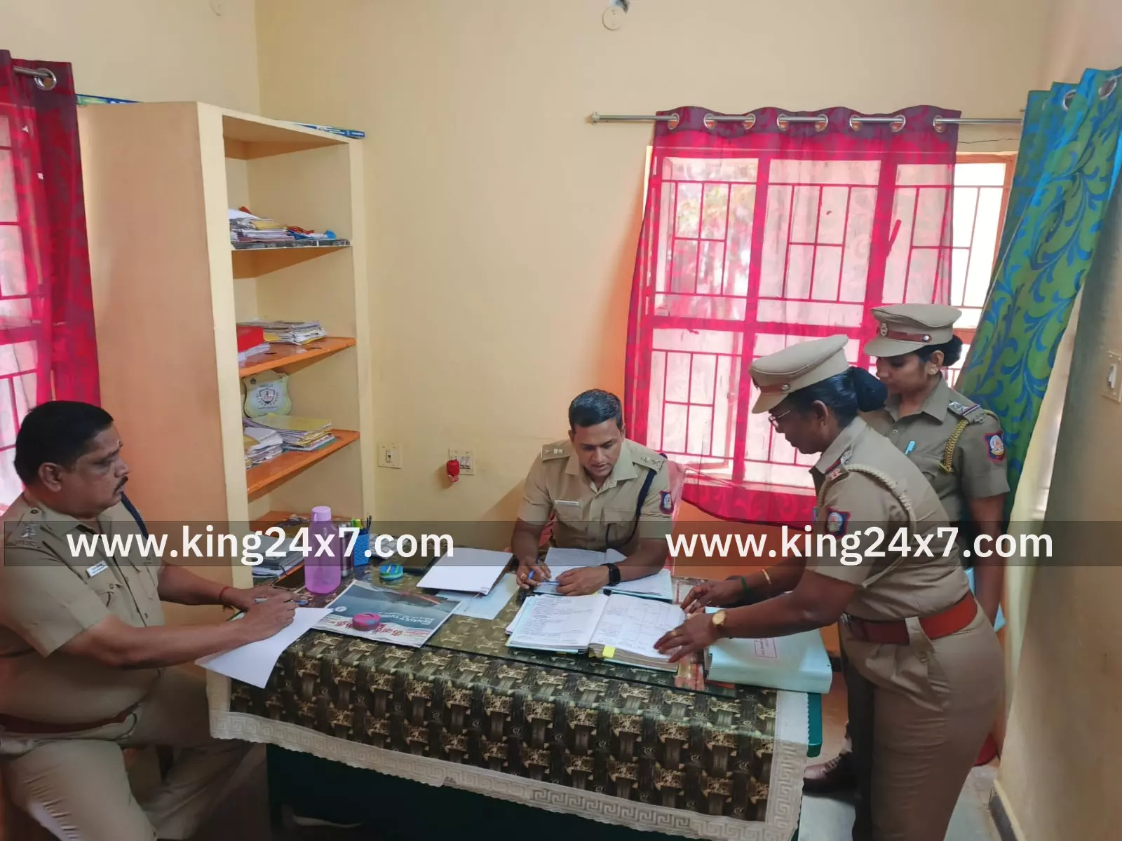 ஜெயங்கொண்டம் அனைத்து மகளிர் போலீஸ் நிலையத்தில் எஸ்பி திடீர் ஆய்வு.