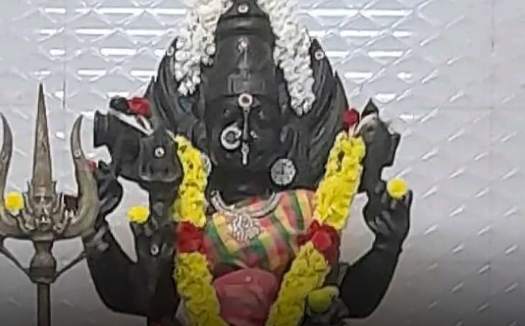 சுந்தரியம்மன் கோவிலில் சிறப்பு பூஜை! சுந்தரியம்மன் கோவிலில் சிறப்பு பூஜை!