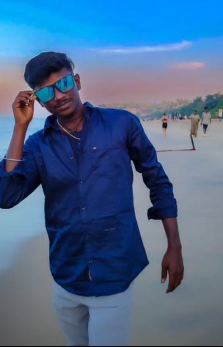 தென்காசி அருகே ஆட்டோ மீது பைக் மோதி தொழிலாளி பலி