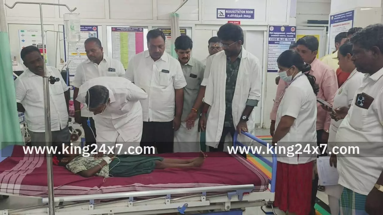 அரசு பள்ளி மாணவர்களுக்கு வாந்தி மயக்கம் மருத்துவமனையில் அனுமதி அரசு பள்ளி மாணவர்களுக்கு வாந்தி மயக்கம் மருத்துவமனையில் அனுமதி