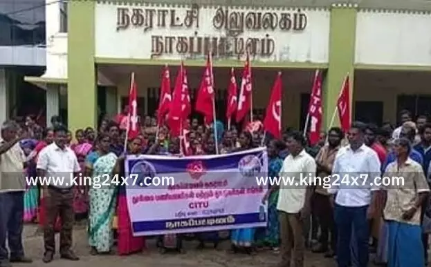 நகராட்சி தூய்மை பணியாளர்களுக்கு சம்பளம் வழங்குவதில் உள்ள நகராட்சி தூய்மை பணியாளர்களுக்கு சம்பளம் வழங்குவதில் உள்ள