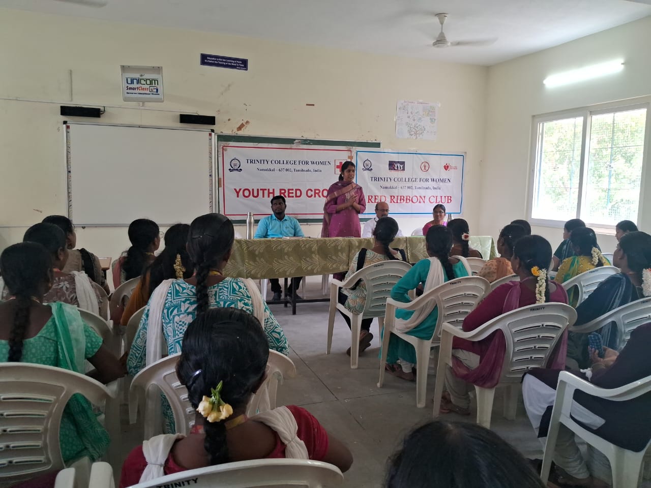 டிரினிடி கல்லூரியில் நடைபெற்ற உலக மன நாள் தினம்.