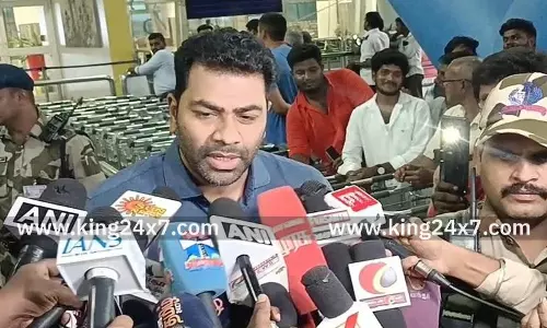 விஜய் மீது பொய்யான தகவலை பரப்பி கைது செய்ய திட்டமிடுகின்றனர்: ஆதவ் அர்ஜூனா