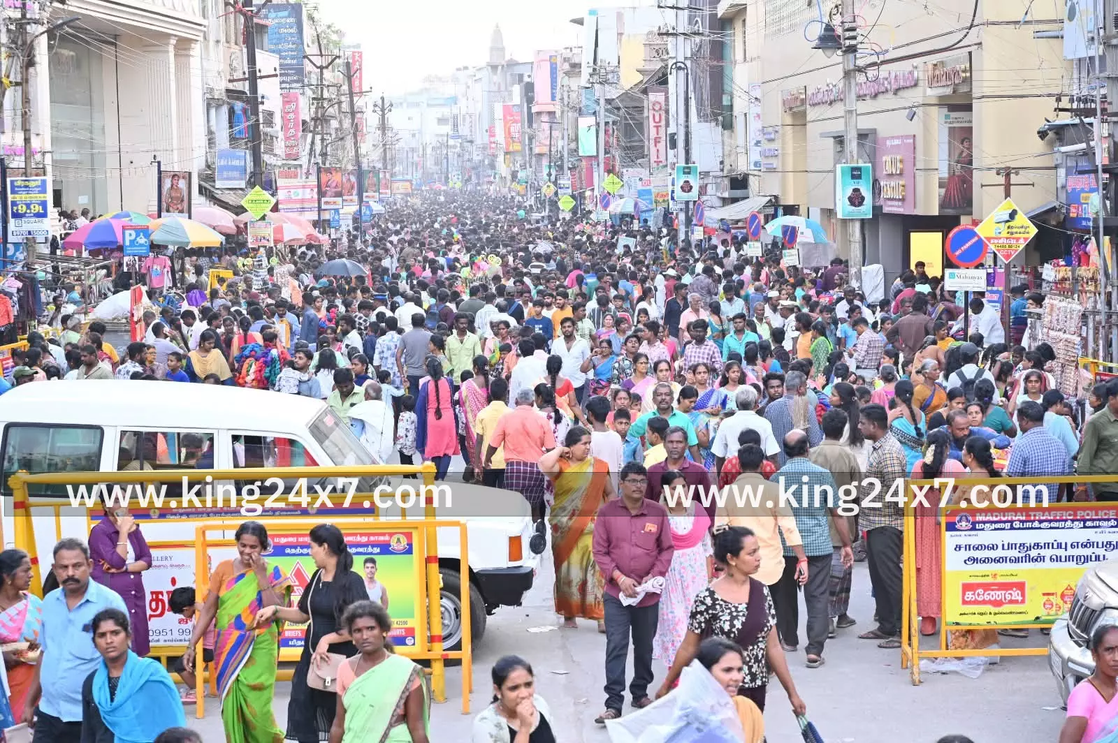 பாதுகாப்பு பணியினை ஆய்வு செய்த காவல் ஆணையர். பாதுகாப்பு பணியினை ஆய்வு செய்த காவல் ஆணையர்.