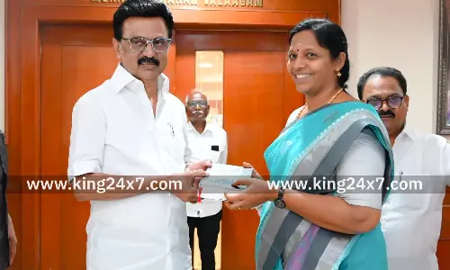 முதல்வர் மற்றும் கனிமொழியை மரியாதை நிமித்தமாக சந்தித்தார் சங்கரன்கோவில் முன்னாள் சட்டமன்ற எஸ்.முத்துச்செல்வி