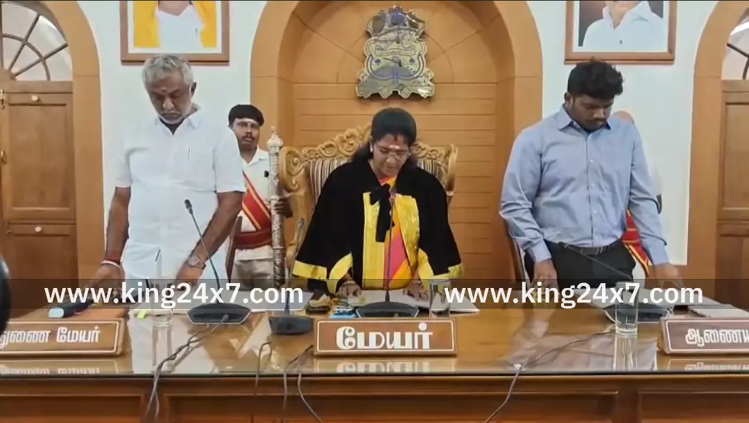 கோவை: மேம்பாலத் திட்ட தீர்மானத்தில் அ.தி.மு.க-தி.மு.க மோதல் கோவை: மேம்பாலத் திட்ட தீர்மானத்தில் அ.தி.மு.க-தி.மு.க மோதல்