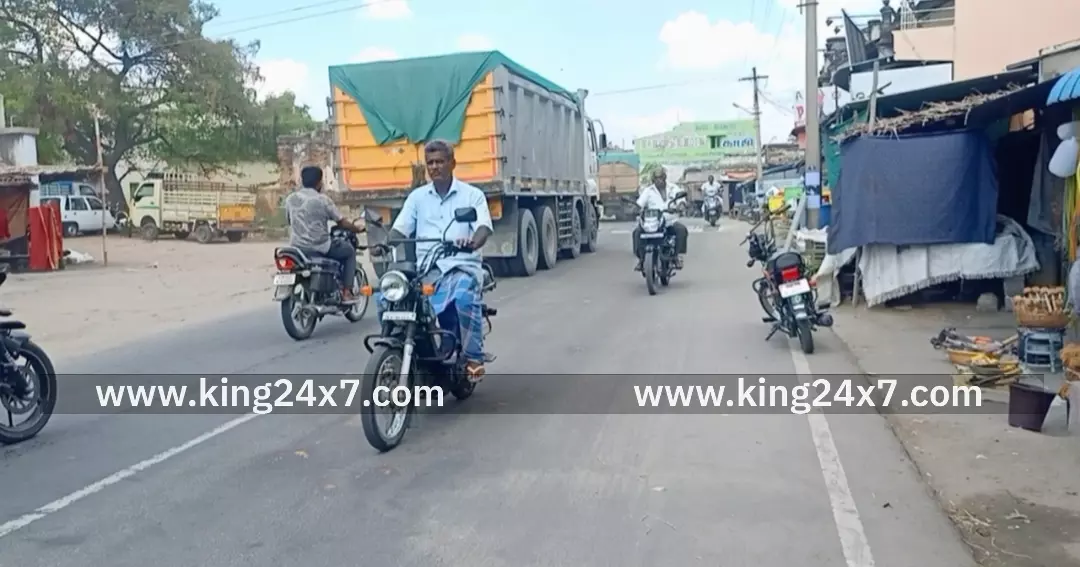 சின்னதாராபுரம் அருகே நின்று கொண்டிருந்த மூதாட்டி மீது வேகமாக வந்த கார் மோதி மூதாட்டி உயிரிழப்பு. சின்னதாராபுரம் அருகே நின்று கொண்டிருந்த மூதாட்டி மீது வேகமாக வந்த கார் மோதி மூதாட்டி உயிரிழப்பு.