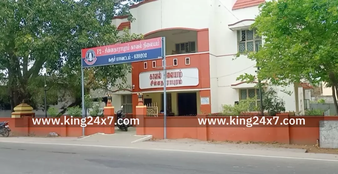 பங்களா பஸ் ஸ்டாப் அருகே நடந்து சென்றவர் மீது வேகமாக வந்த டூவீலர் மோதி விபத்து- பங்களா பஸ் ஸ்டாப் அருகே நடந்து சென்றவர் மீது வேகமாக வந்த டூவீலர் மோதி விபத்து-