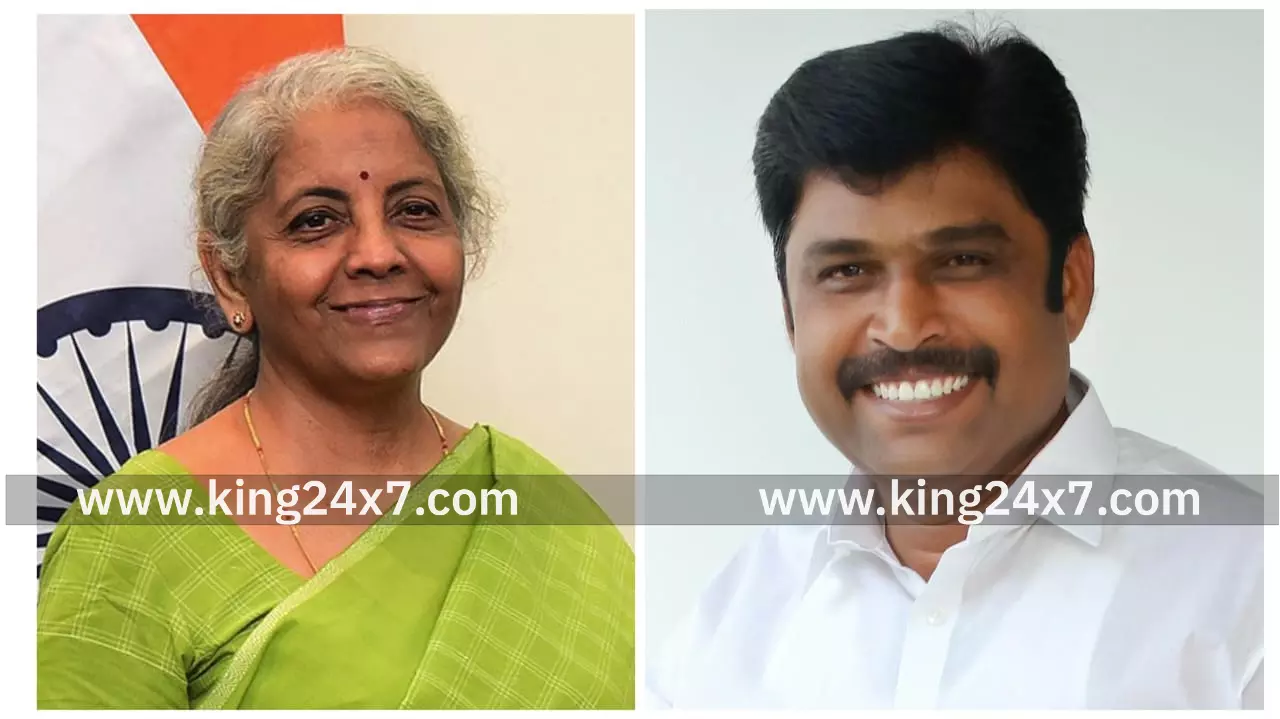 வங்கிகளில் ஒரே நாளில் பணம் எடுக்கும் முறையில் குளறுபடி தீபாவளி நேரத்தில் பொதுமக்கள் அவதி உடனடியாக சரி செய்ய மத்திய நிதித்துறை அமைச்சரிடம் நாமக்கல் எம்பி மாதேஸ்வரன் கோரிக்கை.