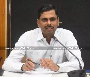 அயலகத் தமிழர் நல வாரியத்தில் பதிவு அவசியம் – ஆட்சியர் அறிவிப்பு