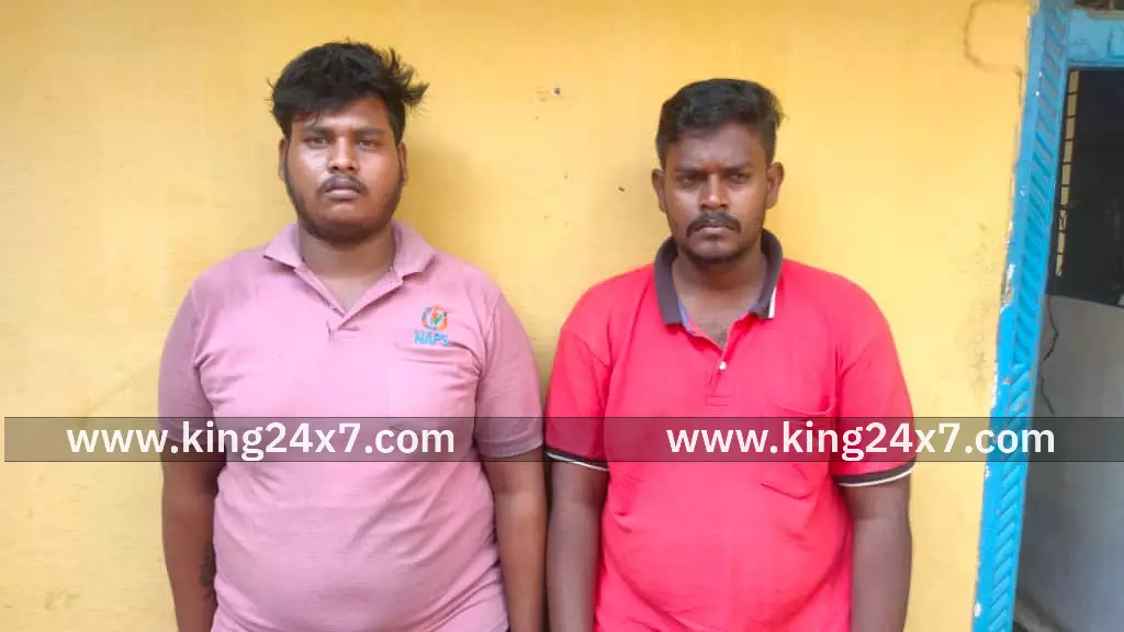 திருச்செங்கோட்டை அடுத்த வெப்படை அருகே 2 கிலோ கஞ்சா விற்பனை செய்ய முயன்ற சேலம் மாவட்டம் ஆத்தூரை சேர்ந்த ரெண்டு பேர் கைது