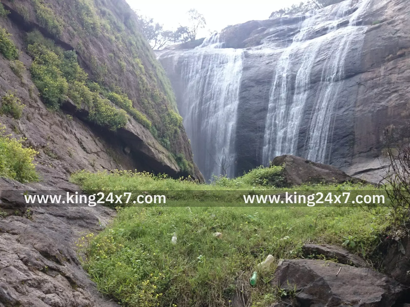 கொடைக்கானலில் அருவியில் நீரில் மூழ்கி வாலிபர் பலி கொடைக்கானலில் அருவியில் நீரில் மூழ்கி வாலிபர் பலி