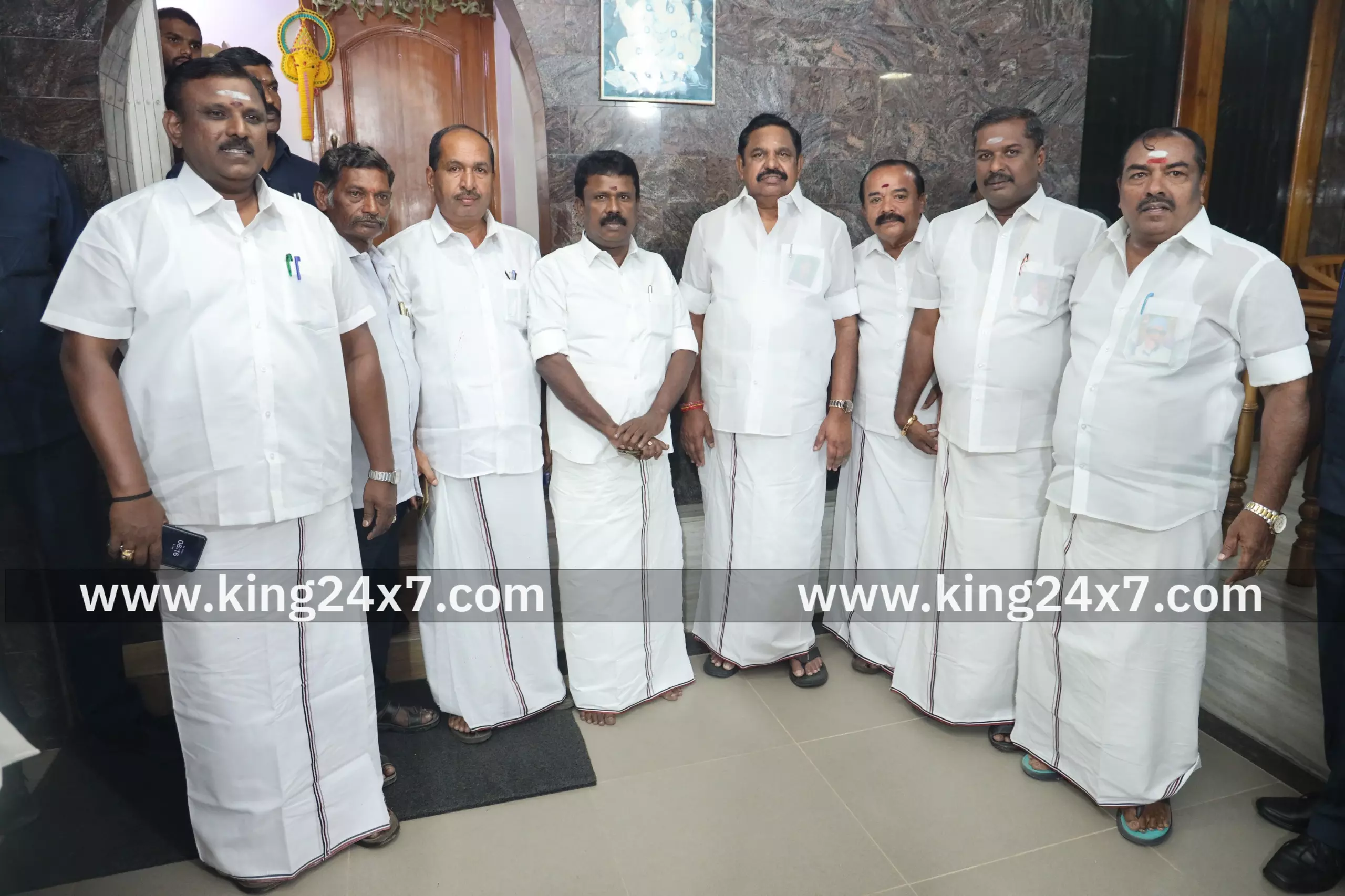 அதிமுக பொது செயலாளருக்கு என் சின்னத்துரை தீபாவளி வாழ்த்து அதிமுக பொது செயலாளருக்கு என் சின்னத்துரை தீபாவளி வாழ்த்து