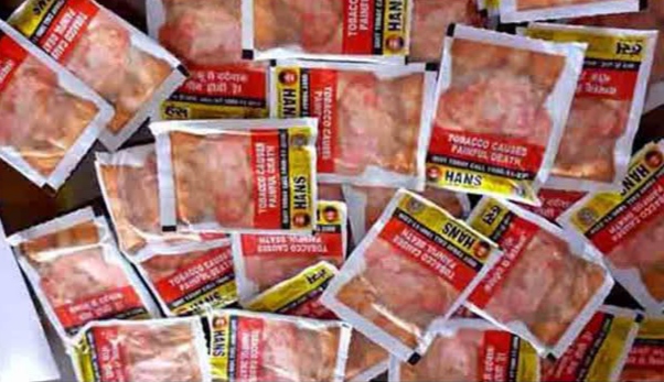 ஓசூர் அருகே புகையிலை பொருட்களை கடத்தியவர் கைது.