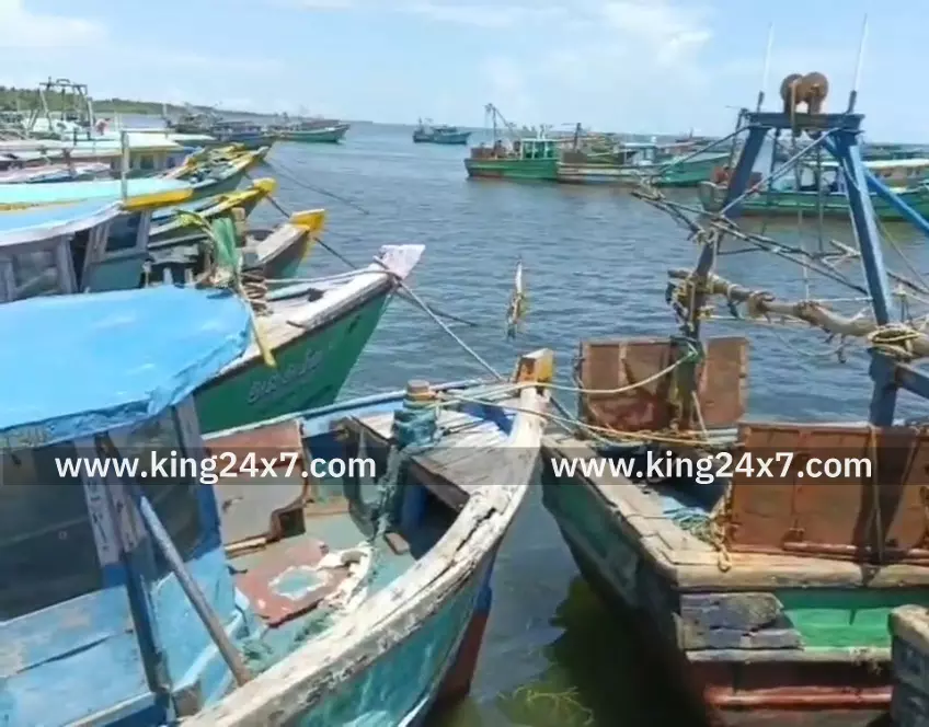 புதுக்கோட்டை: மீனவர்கள் கடலுக்கு செல்ல தடை!