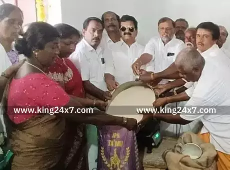 கிருஷ்ணகிரி அருகே இருளா் காலனியில் புதிய நியாயவிலைக் கடை திறப்பு. கிருஷ்ணகிரி அருகே இருளா் காலனியில் புதிய நியாயவிலைக் கடை திறப்பு.