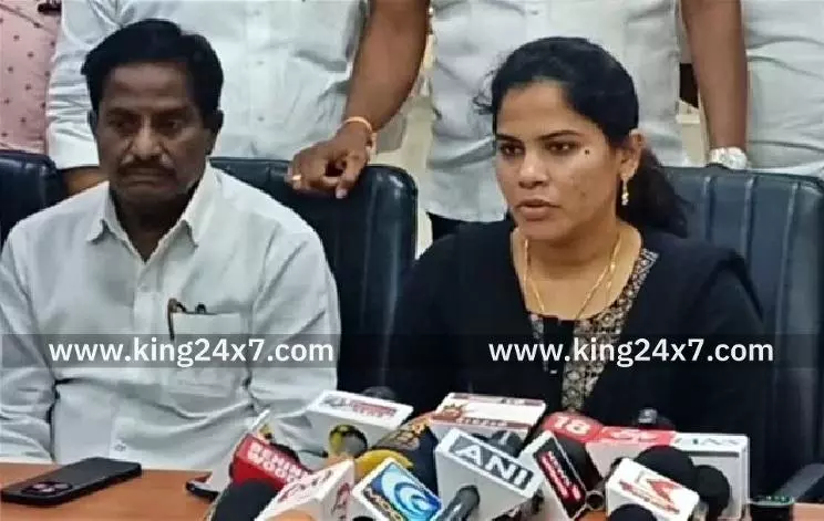 யாரும் பயப்பட வேண்டாம்..! எவ்வளவு மழை வந்தாலும் எதிர்கொள்ள தயார்: மேயர் பிரியா யாரும் பயப்பட வேண்டாம்..! எவ்வளவு மழை வந்தாலும் எதிர்கொள்ள தயார்: மேயர் பிரியா