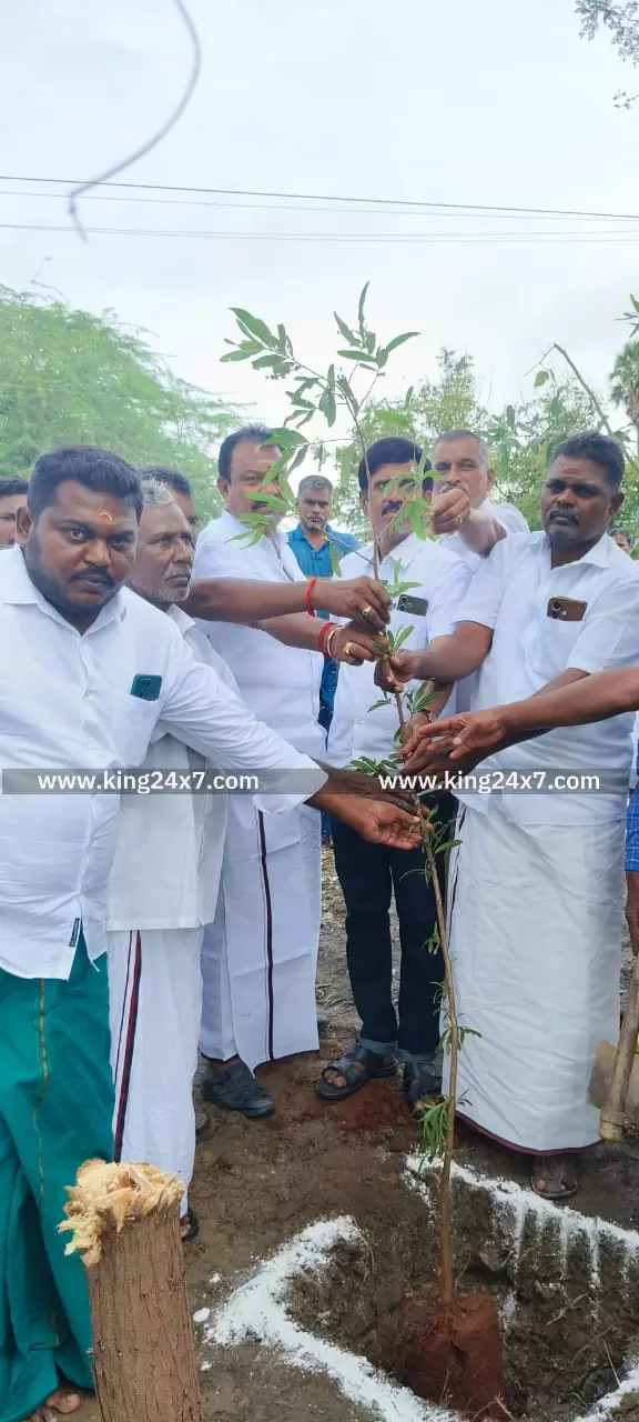 குமாரபாளையம் அருகே ஒரு லட்சம் மரம் நிகழ்ச்சி தொடக்கம்