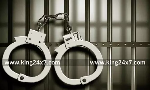 சென்னை தியாகராய நகரில் அடுக்குமாடி குடியிருப்பில் சூதாட்டத்தில் ஈடுபட்ட 11 பேர் கைது!!