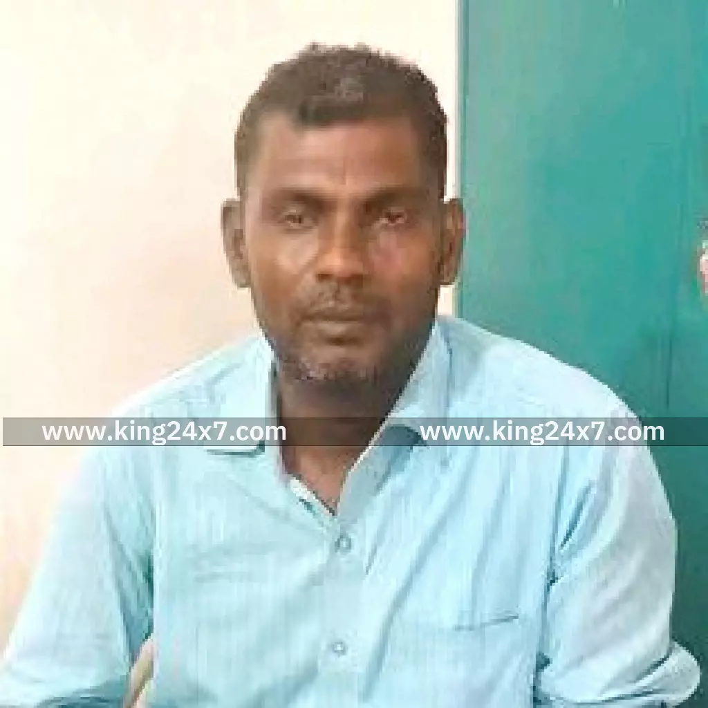 வேப்பனப்பள்ளி: ரூ.5 ஆயிரம் லஞ்சம் வாங்கிய வேளாண்மை அதிகாரி கைது வேப்பனப்பள்ளி: ரூ.5 ஆயிரம் லஞ்சம் வாங்கிய வேளாண்மை அதிகாரி கைது