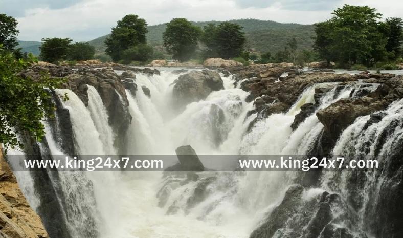 ஒகேனக்கல் காவிரி ஆற்றில் நீர்வரத்து தொடர்ந்து அதிகரிப்பு!!