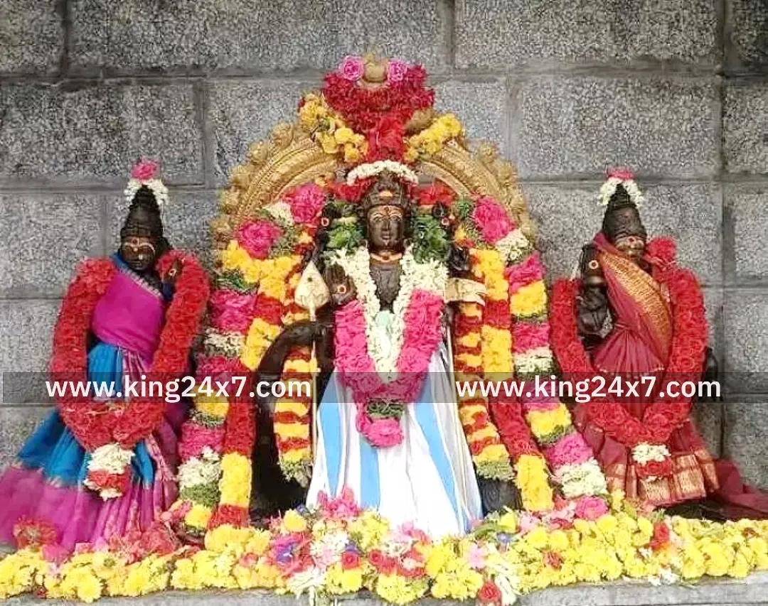 கிருஷ்ணகிரி யில் சோமேஸ்வரர் கோவிலில் கந்த சஷ்டி பூஜை. கிருஷ்ணகிரி யில் சோமேஸ்வரர் கோவிலில் கந்த சஷ்டி பூஜை.