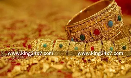 தங்கம் விலை இன்று சவரனுக்கு ரூ.240-ம் உயர்வு!! தங்கம் விலை இன்று சவரனுக்கு ரூ.240-ம் உயர்வு!!