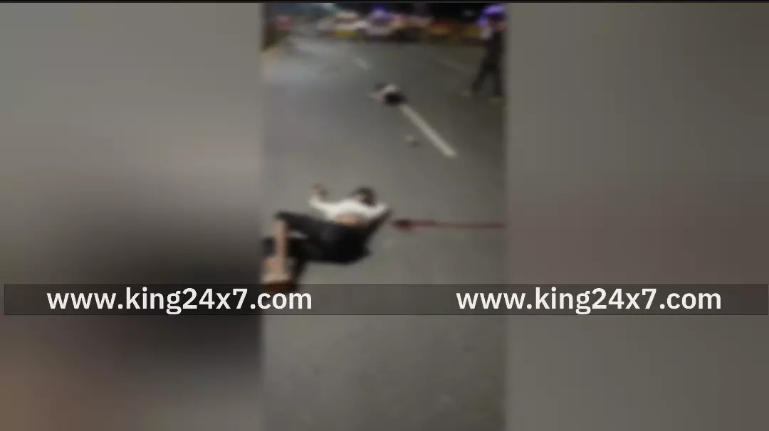 கோவை: மது போதையில் சென்ற மாணவர்கள் - ஒருவர் கவலைக்கிடம்! கோவை: மது போதையில் சென்ற மாணவர்கள் - ஒருவர் கவலைக்கிடம்!