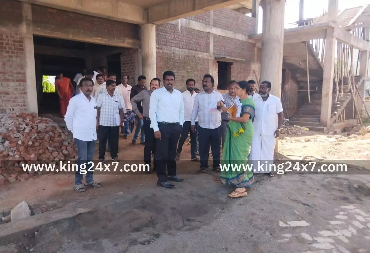 பேரூராட்சி புதிய கட்டிடப் பணிகளை ஆய்வு செய்த பேரூராட்சி இயக்குனர்