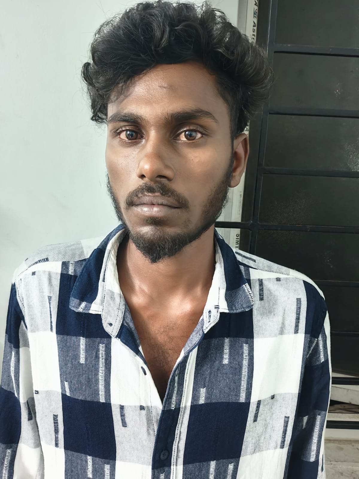 சூலூரில் கஞ்சா விற்பனைக்கு முயன்ற 2 பேர் கைது !