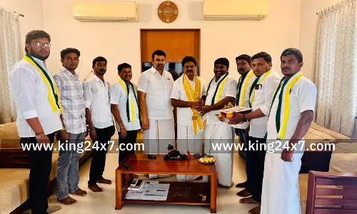 கொங்கு நாடு மக்கள் தேசியக் கட்சி பொதுச்செயலாளர் ஈ.ஆர் ஈஸ்வரனுடன் கே.எஸ்.ராஜ் கவுண்டர் சந்திப்பு!!