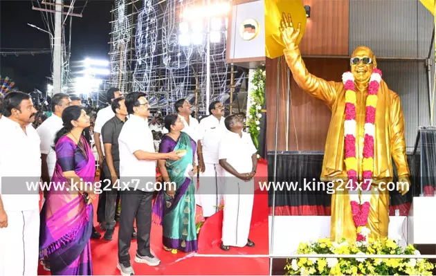 கோவில்பட்டியில் திமுக அலுவலகம் தலைவர் சிலை முதல்வர் திறந்து வைத்தார்.