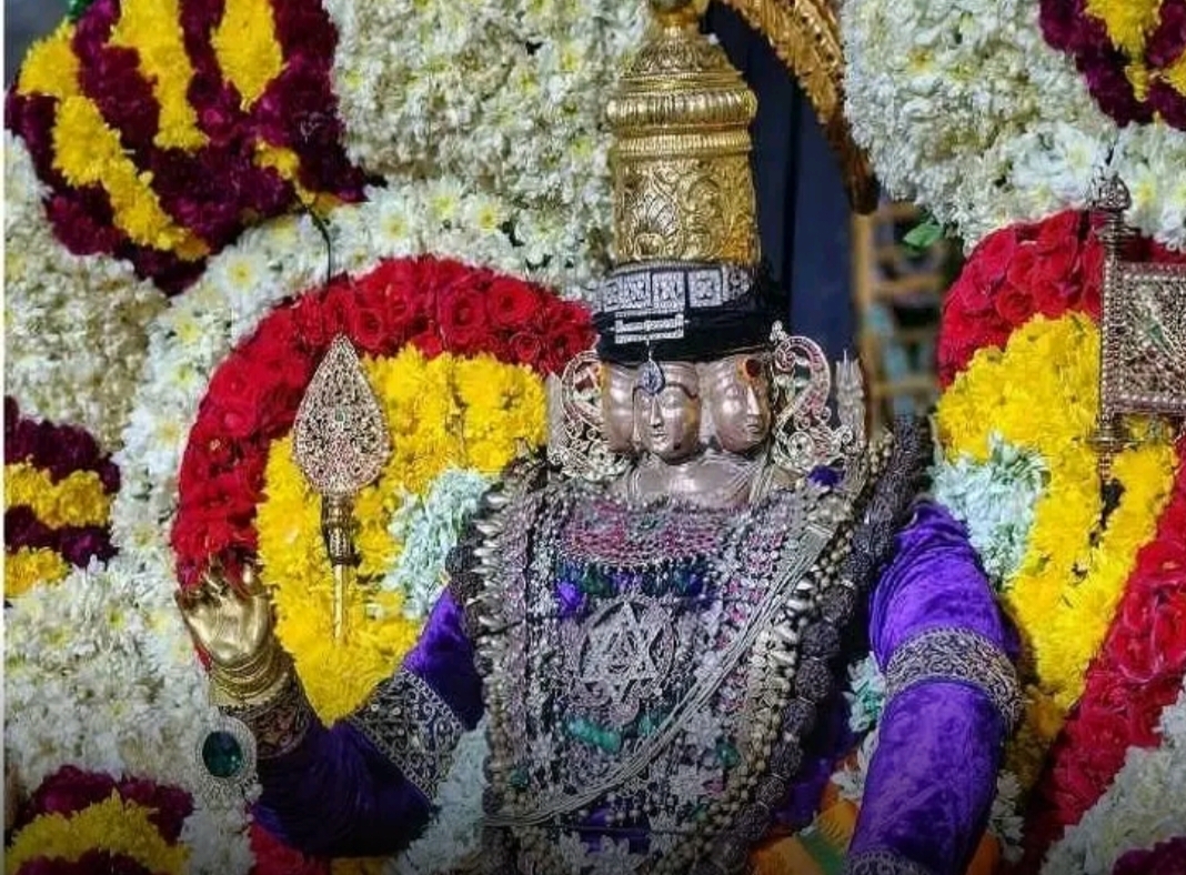 திருக்கல்யாண வைபவத்தில் முருகப்பெருமான் காட்சி!