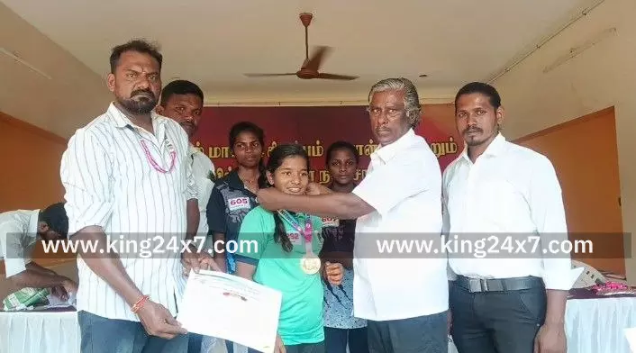 மாவட்ட அளவிலான சிலம்பம் போட்டிகள் 450 மாணவ மாணவிகள் பங்கேற்பு.