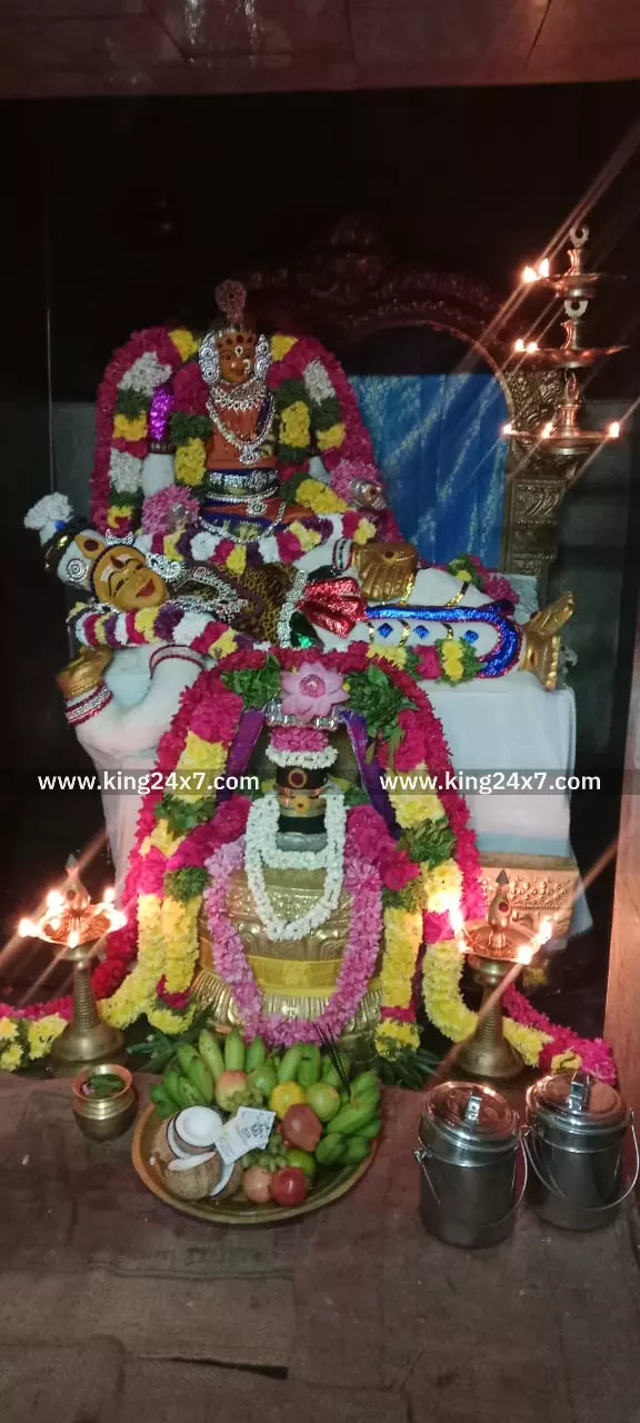 சிவன் கோவில்களில் அன்னாபிஷேக வழிபாடு சிவன் கோவில்களில் அன்னாபிஷேக வழிபாடு