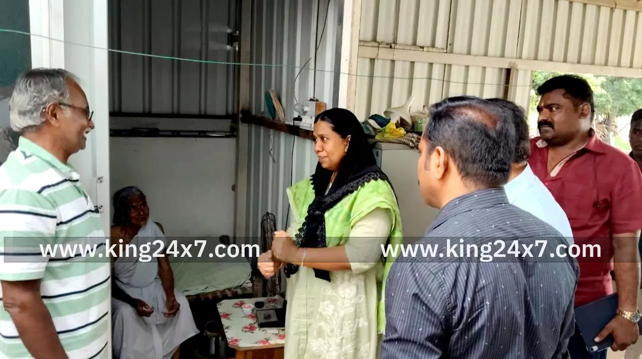 பல்வேறு வளர்ச்சி திட்ட பணிகளை நேரில் சென்று ஆய்வு மேற்கொண்ட சிறுபான்மையினர் நல ஆணையர் மு.ஆசியா மரியம்.