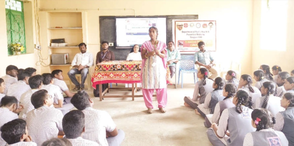 வெள்ளகோவிலில் மாணவர்களுக்கு போதை பொருள் ஒழிப்பு விழிப்புணர்வு