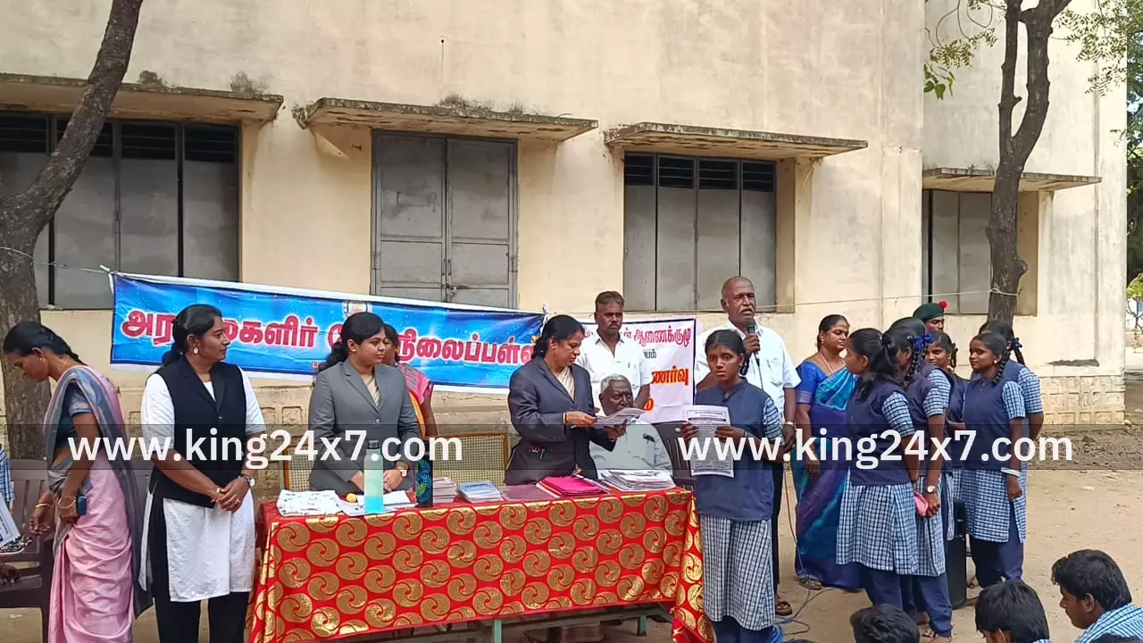 அரசு பள்ளியில் சட்ட விழிப்புணர்வுமுகாம்