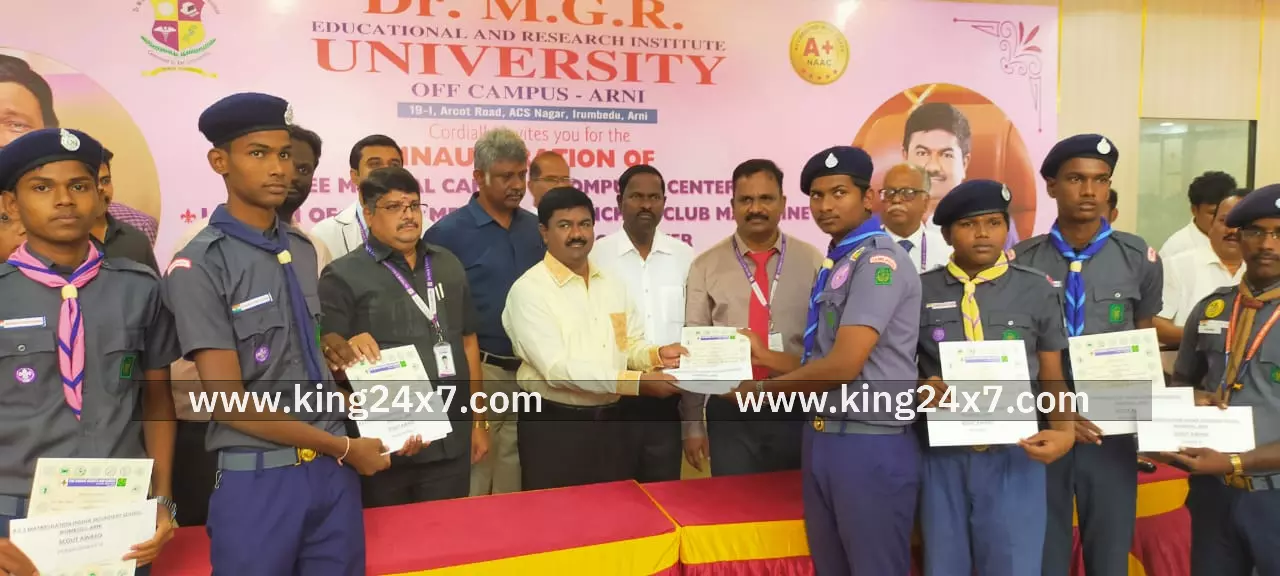 எம்ஜிஆர் பல்கலைக்கழக வளாகத்தில் இலவச மருத்துவ முகாம் மற்றும் மன்றங்கள் துவக்க விழா.