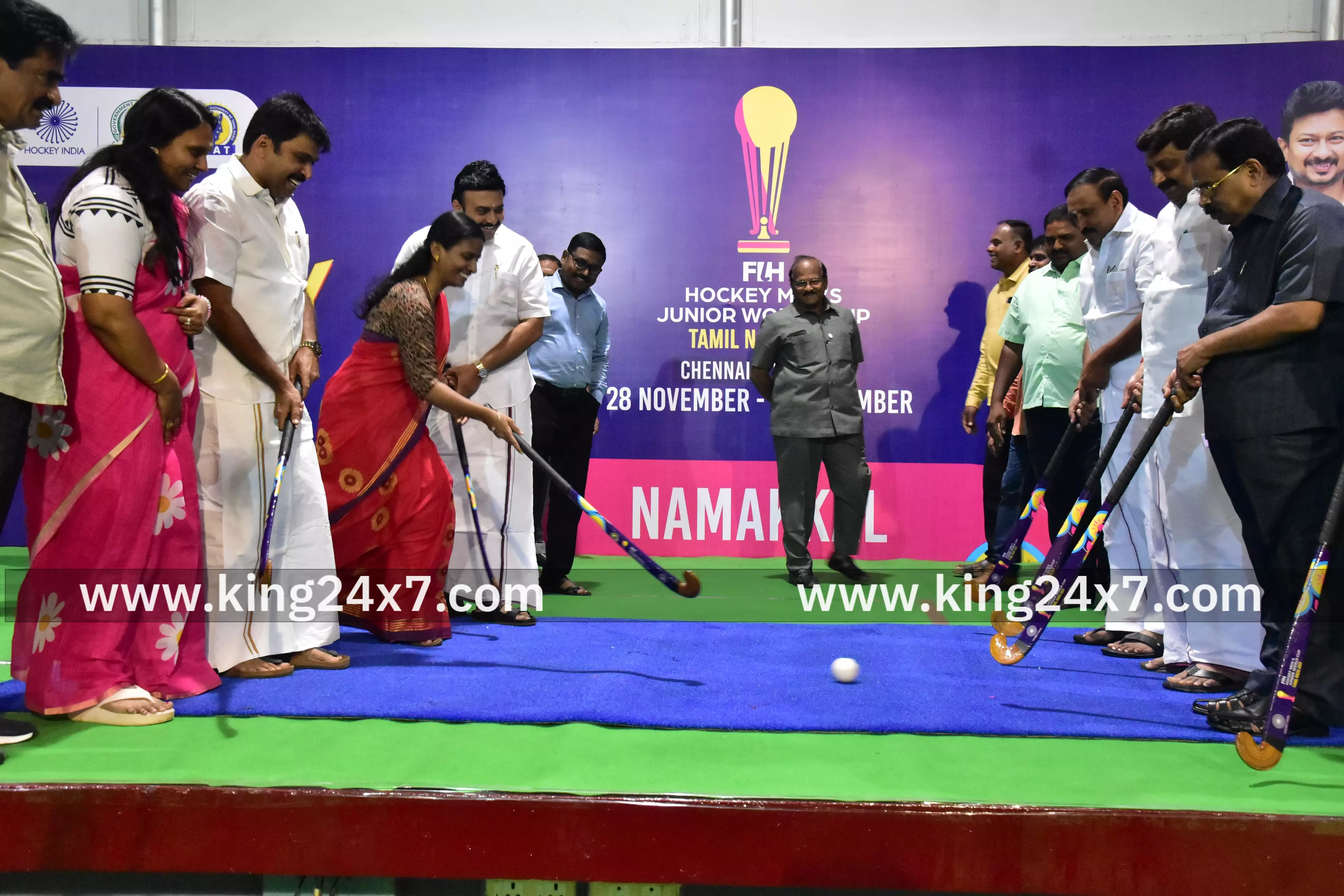 FIH - ஹாக்கி ஆடவர் ஜூனியர் உலக கோப்பை போட்டிகள் -2025 சுற்றுப்பயண ஊர்வலத்தினை வரவேற்றார் அமைச்சர் மா. மதிவேந்தன். FIH - ஹாக்கி ஆடவர் ஜூனியர் உலக கோப்பை போட்டிகள் -2025 சுற்றுப்பயண ஊர்வலத்தினை வரவேற்றார் அமைச்சர் மா. மதிவேந்தன்.