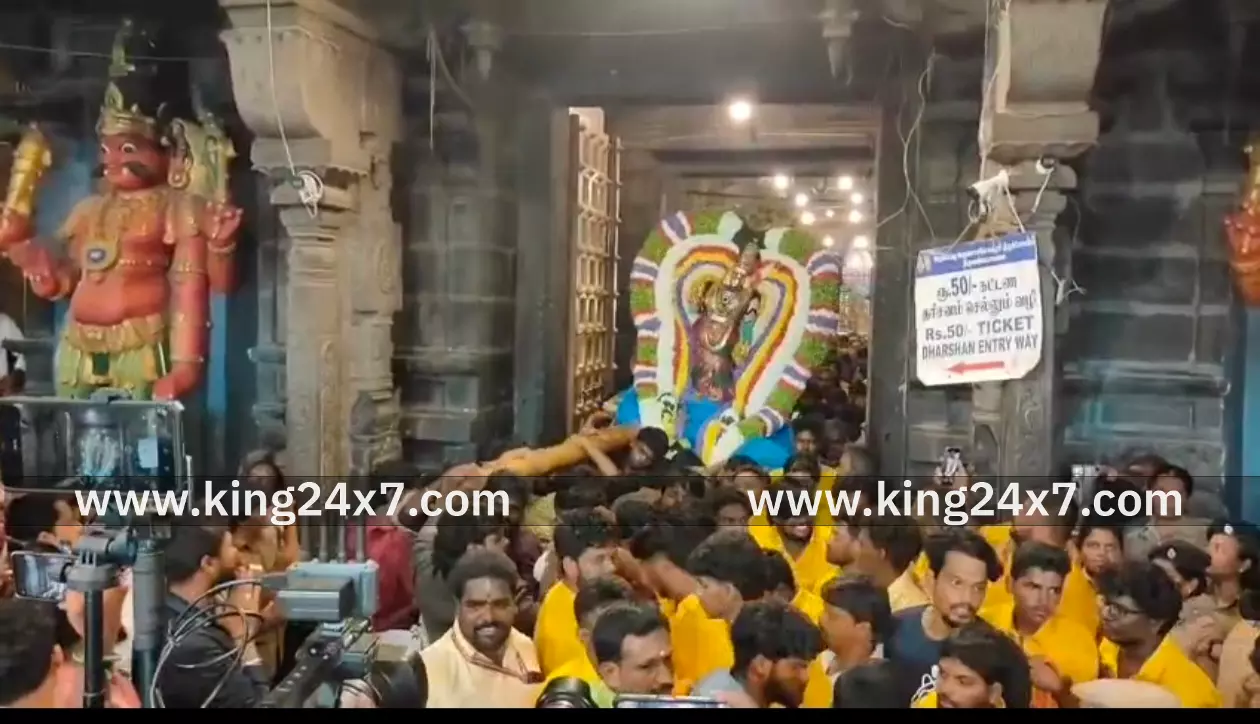 திருவண்ணாமலை மாநகரமே விழாக்கோலம் கார்த்திகை தீபத்திருவிழா கொடியேற்றத்துடன் துவக்கம்.