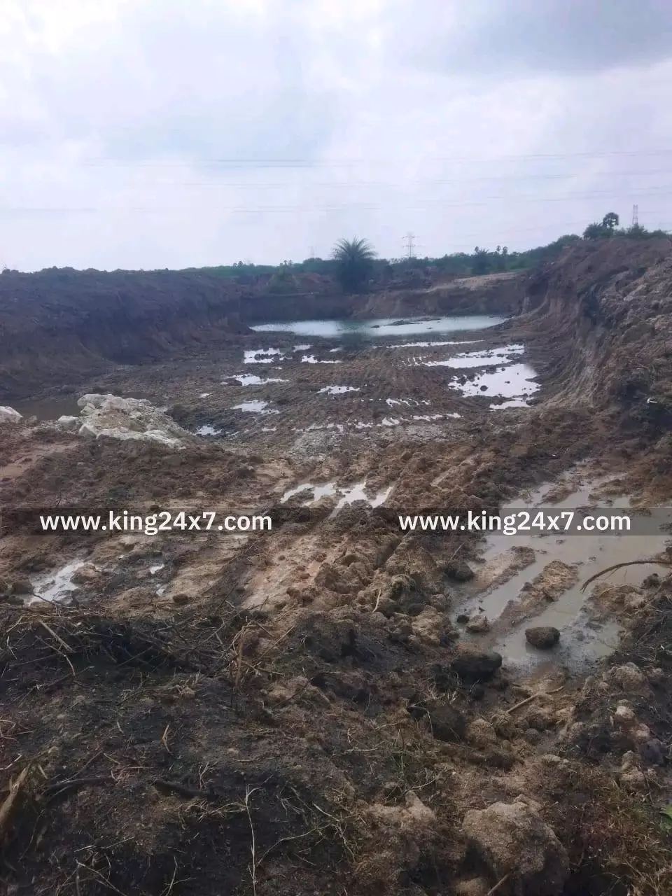 ஏரி மண் திருட்டு நடவடிக்கை எடுக்குமா மாவட்ட நிர்வாகம்.