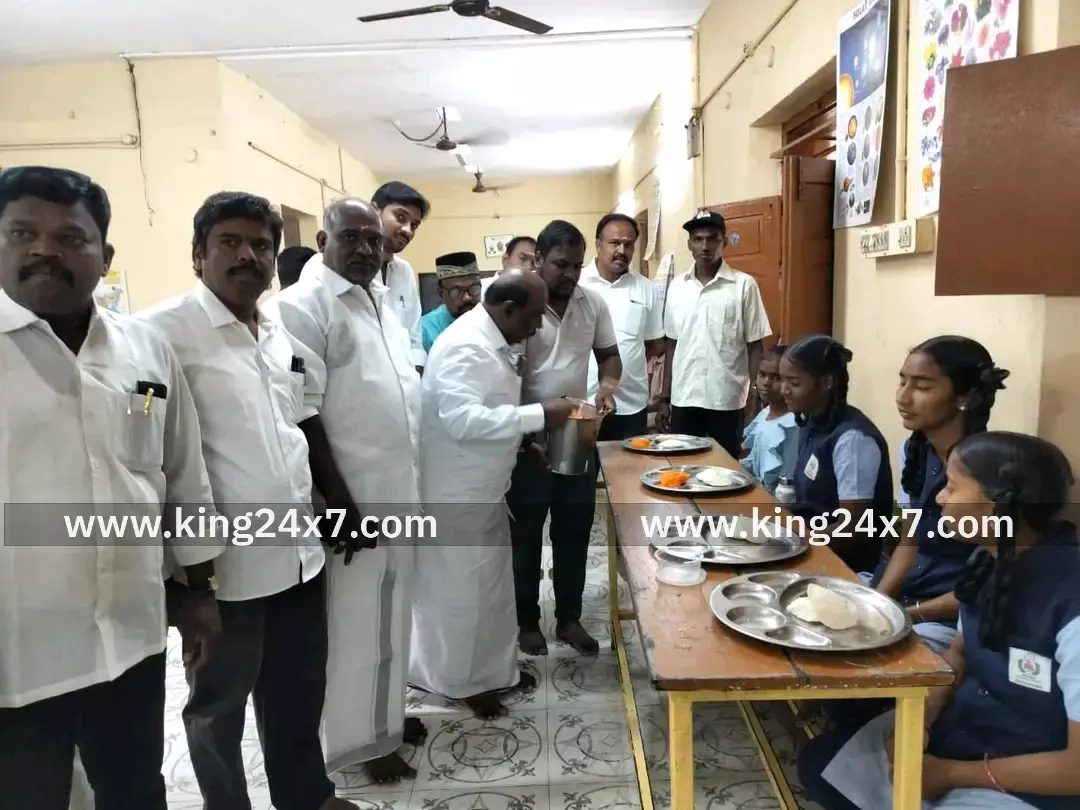 உதயநிதி ஸ்டாலின் பிறந்த நாளை முன்னிட்டு காலை உணவு