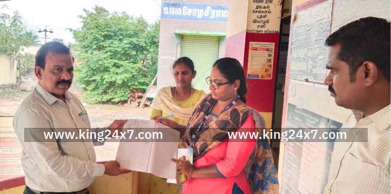 நியாய விலை கடைகளில் விற்பனையாளர்கள் மூலம் வாக்காளர்களிடமிருந்து 31,006 பூர்த்தி செய்யப்பட்ட வாக்காளர் பட்டியல், மாவட்ட ஆட்சியர் தகவல்.